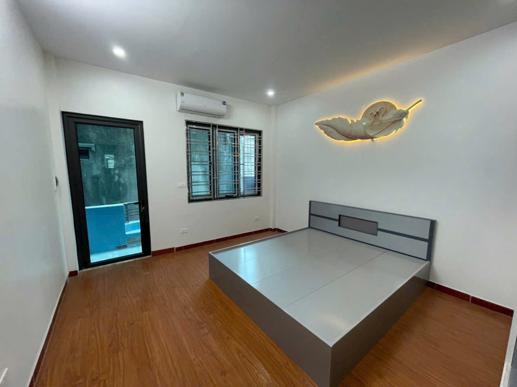 bán nhà tân mai 35m nhà đẹp ở ngay