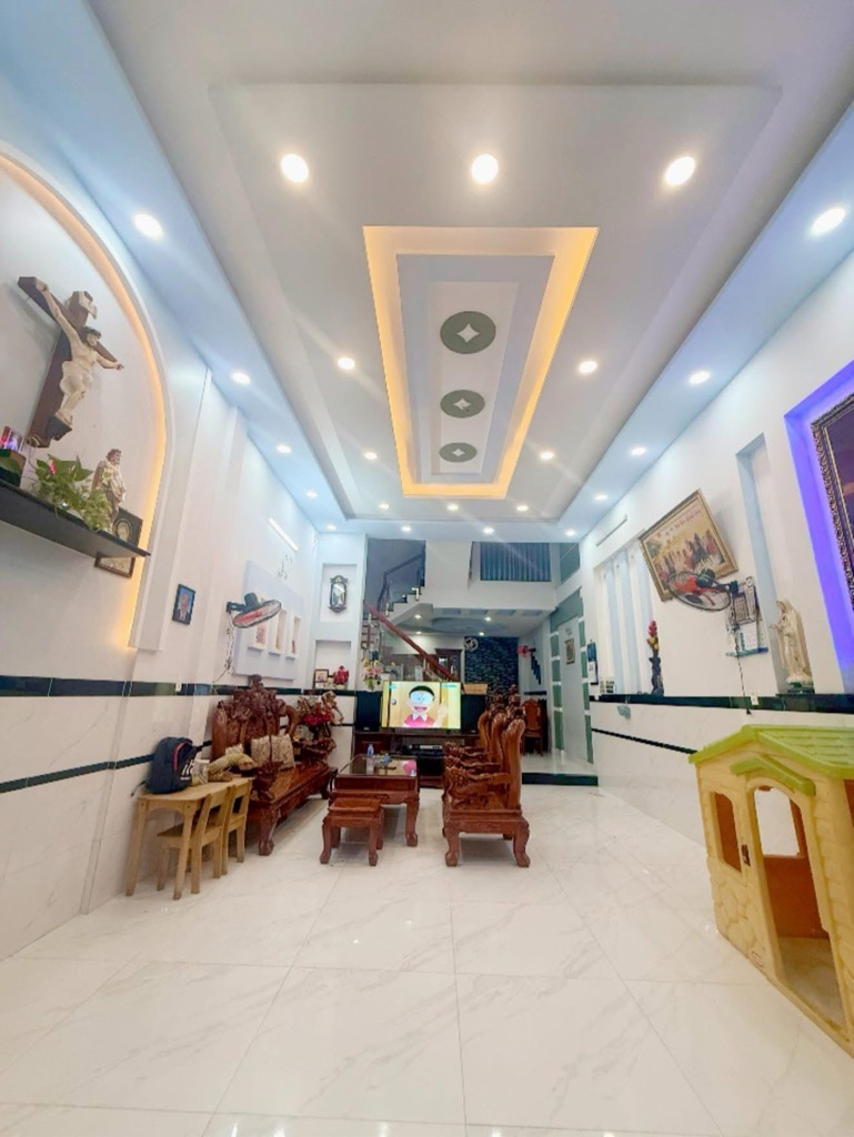 Kế bên Aeon Tân Phú- Tân Kỳ Tân Quý- DT 100m2 (55x20m)- Hẻm xe hơi đỗ cửa