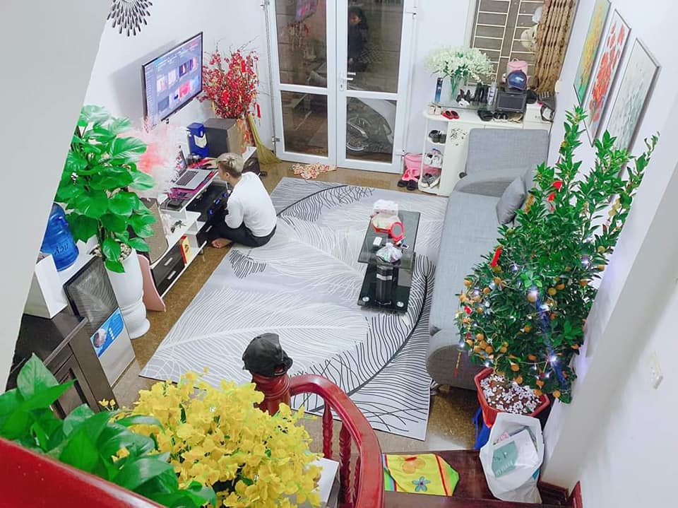 Gia đình chuyển nhà mới Cần bán gấp nhà Phố Chợ Khâm Thiên, 33m2, Kinh Doanh, 2.6 Tỷ. 0983337986.