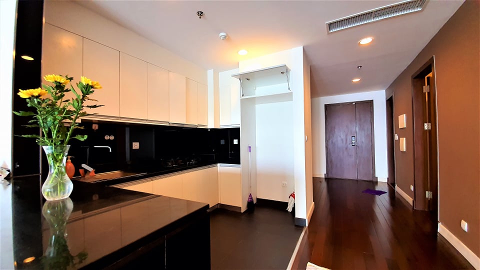 Cho thuê căn hộ chung cư cao cấp tầng 24 Lancaster Núi Trúc 3PN, Nội thất cơ bản. LH 0964460832