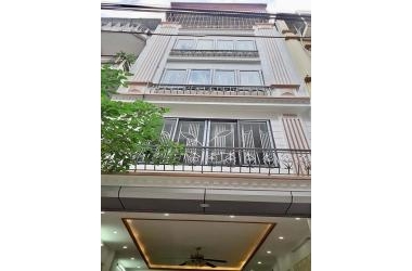 Cần bán nhà mặt phố Phùng Hưng số nhà siêu đẹp 4 tầng , giá 8.45 tỷ siêu kinh doanh và cho thuê