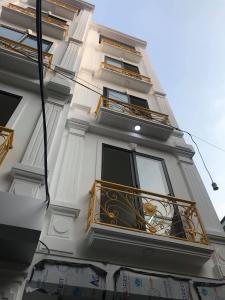 Bán nhà đường Trần Phú, Hà Đông. 45 m2, 5 tầng, giá 3.3 tỷ.
